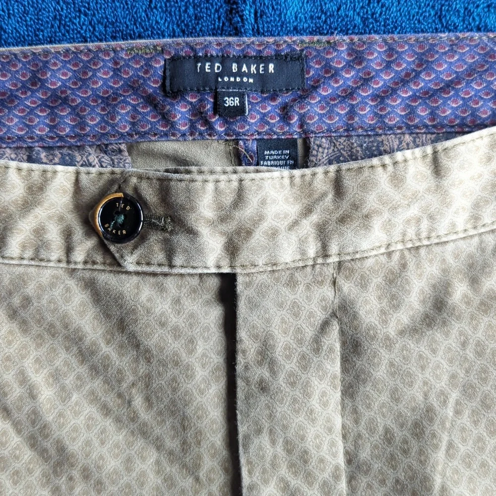 Ted Baker Green Pattern Chino- size 36r - Picture 7 of 7